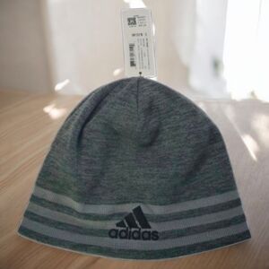 ADIDAS BEANIE HAT MENS 96% ACRYLIC 4% NYLON SIZE M MEDIUM REVERSIBLE GREY BLACK